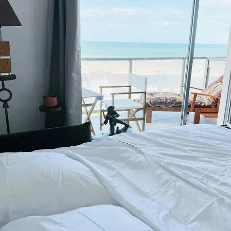 Apartmán Avec Vue Sur La Et Terrasse